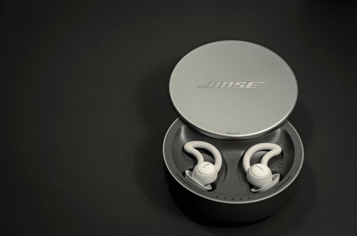 Comfort and Fit Earbuds Comfort and Fit Earbuds