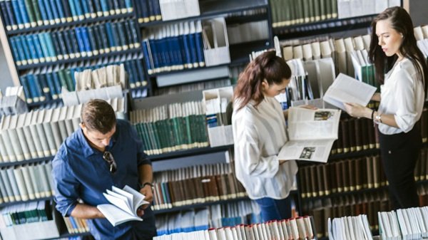 Zlibrary as Part of the Modern Scholar’s Daily Routine